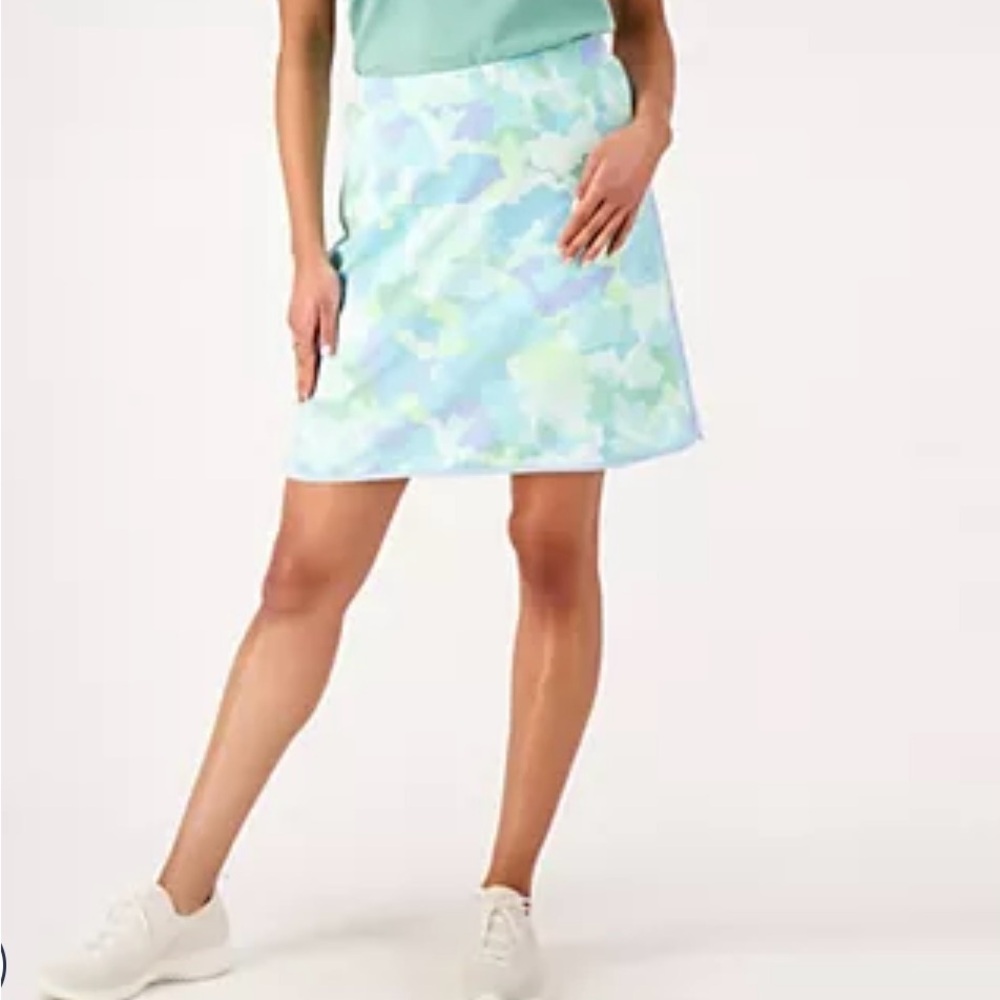 Isaac Mizrahi Live! Regular Soho Camo Printed Skort